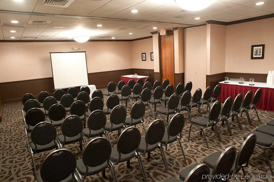 Wyndham Garden Schaumburg Chicago Northwest Hotel Business photo